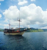 Komodo sail